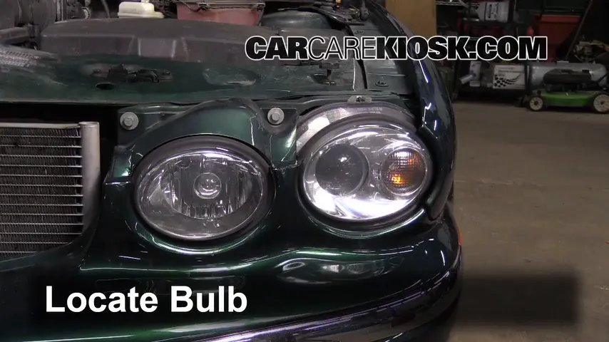 2005 Jaguar X-Type 3.0L V6 Sedan Lights Headlight (replace bulb)